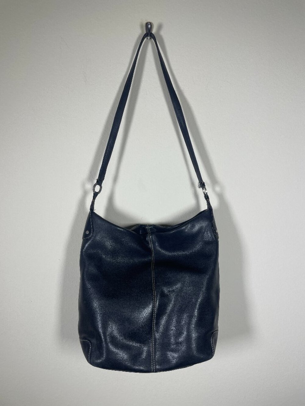 Fossil Women's Black Leather Satchel Bucket Bag Purse 11" x 11" Flawed!